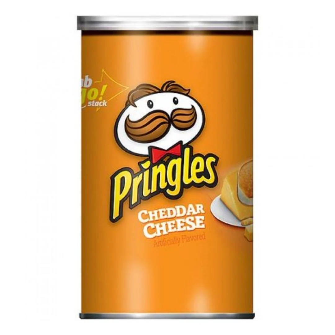 Pringles Cheddar Cheese Grab and Go, patatine al cheddar nel formato da 71g